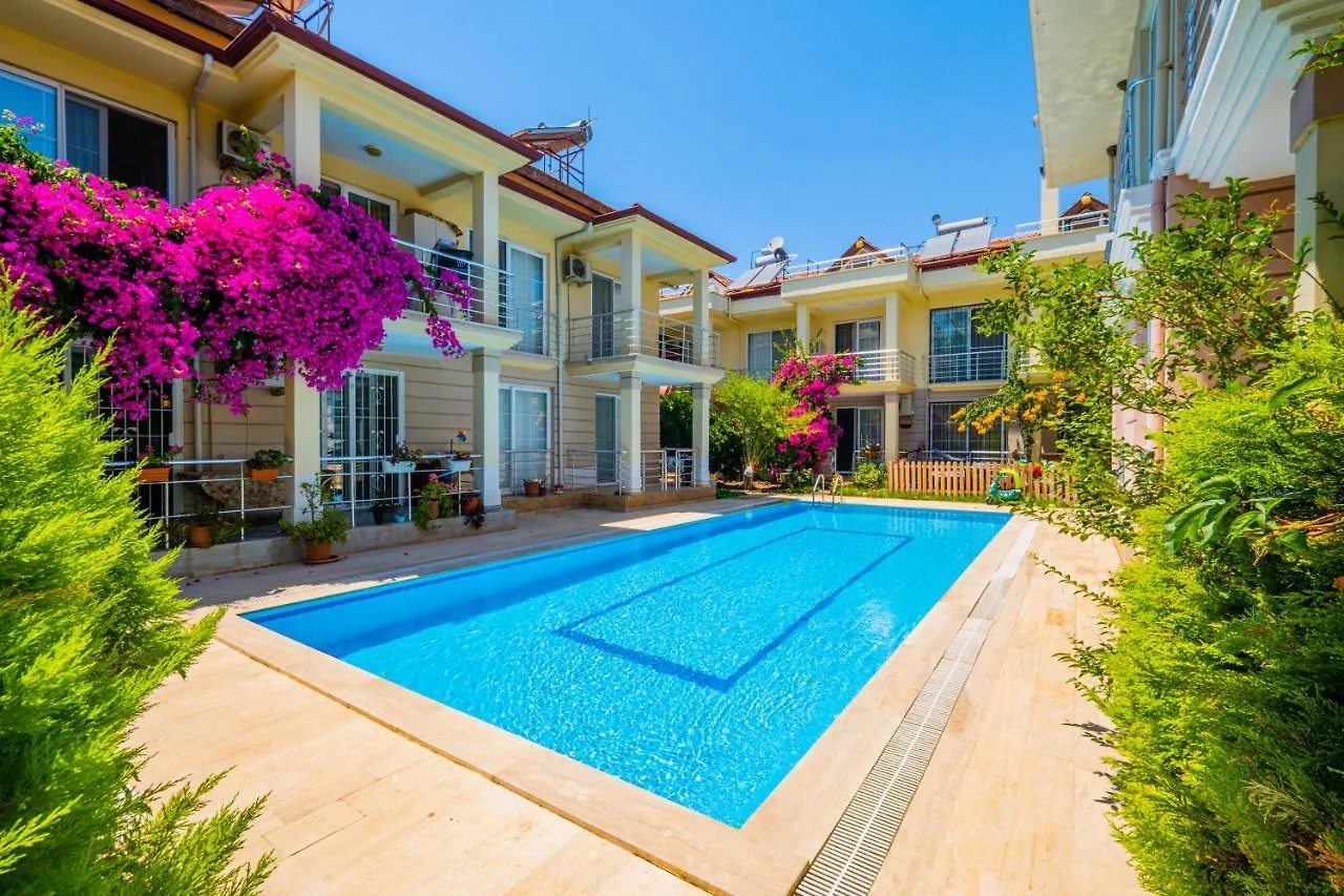 Rose Calis Beach Villa Φετιγιέ