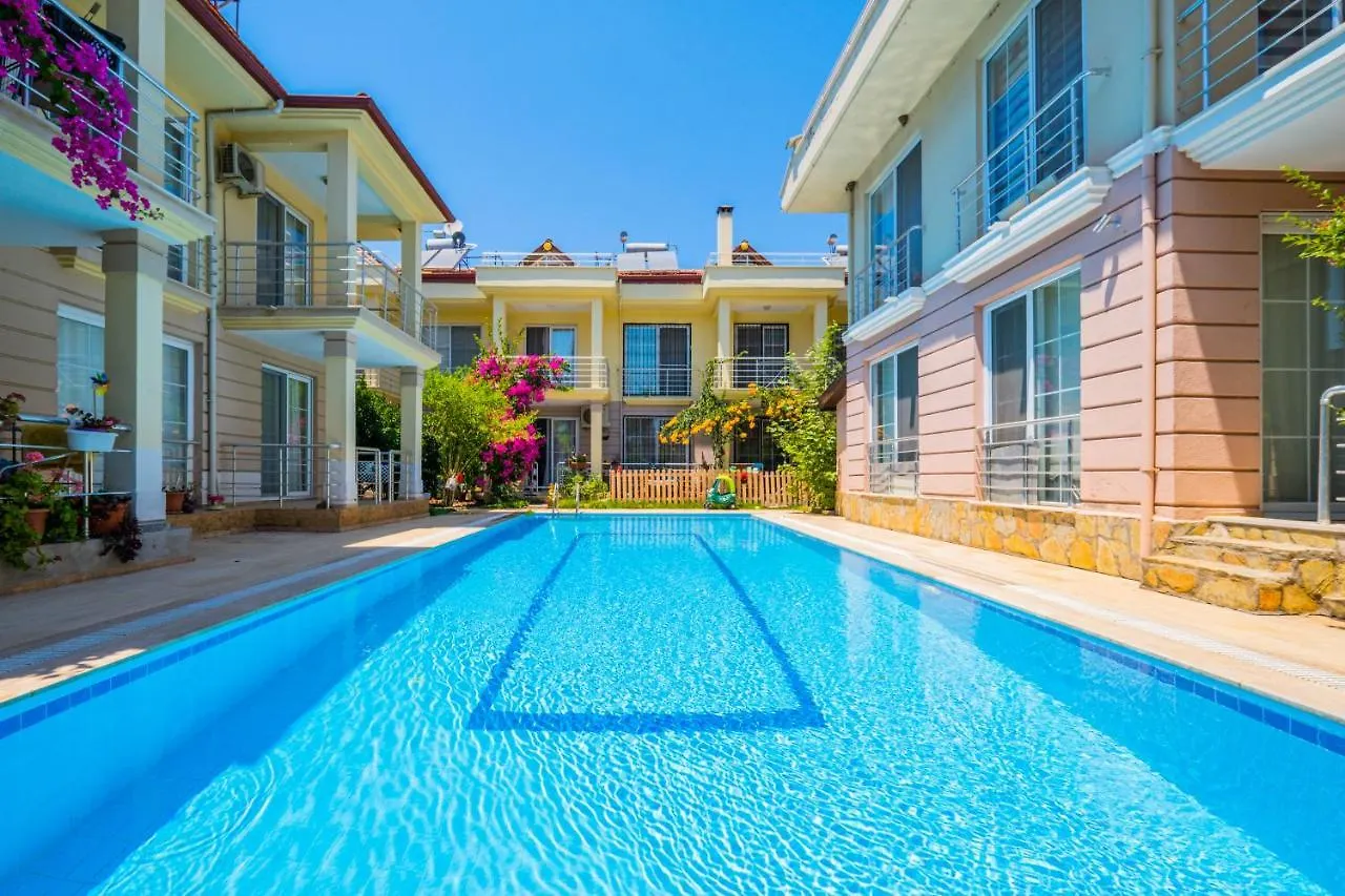 Rose Calis Beach Villa Φετιγιέ